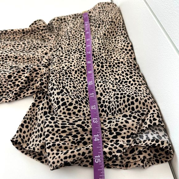 American Eagle Cropped Wrap Front Top Womens XS Kimono Sleeves Animal Print - Picture 9 of 9